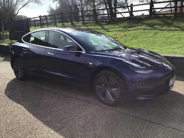 Used Tesla Model 3 2019 for sale - 73874973: Photo 2