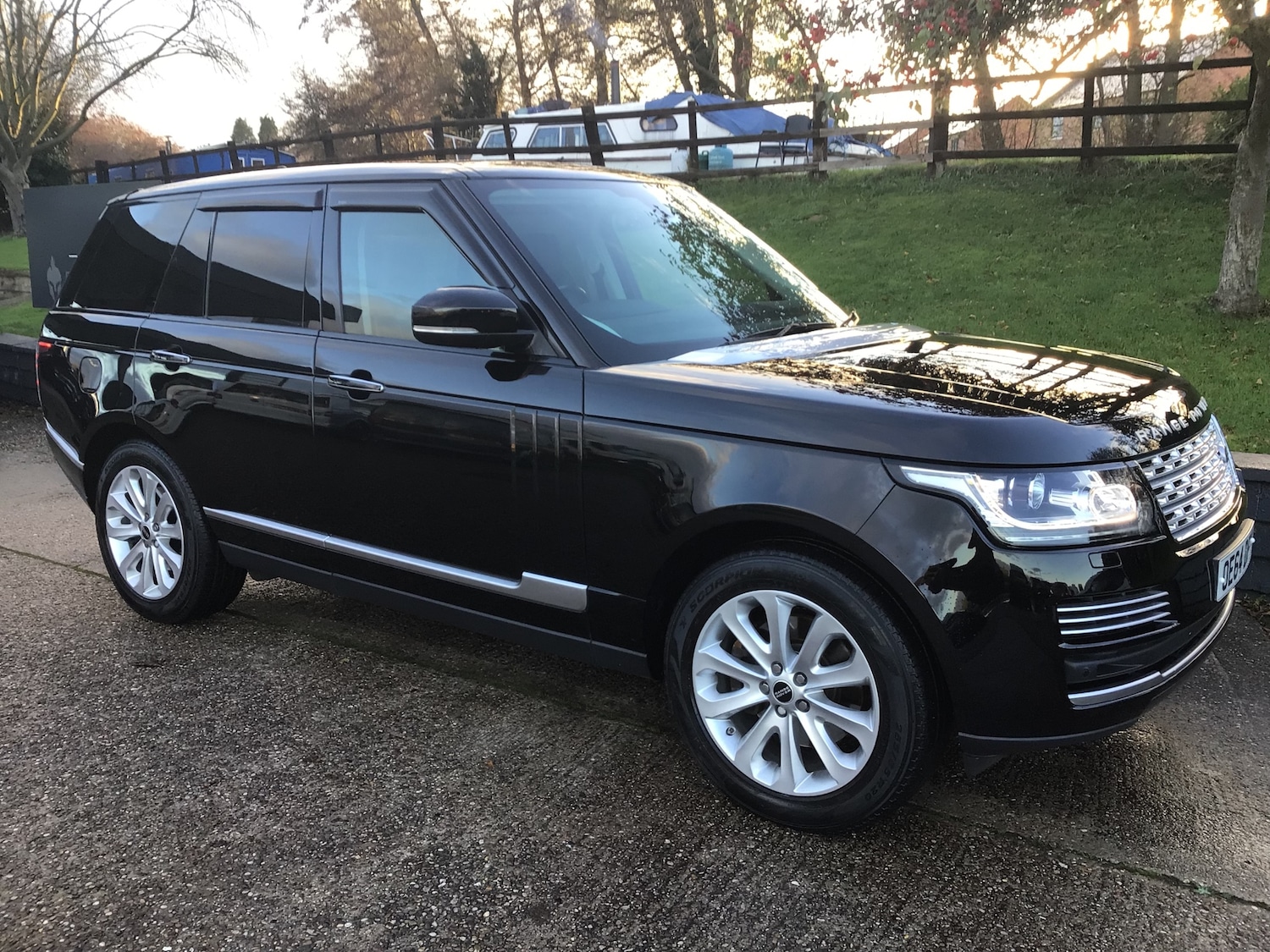 Used Land Rover Range Rover 2014 for sale - 76625178: Photo 2
