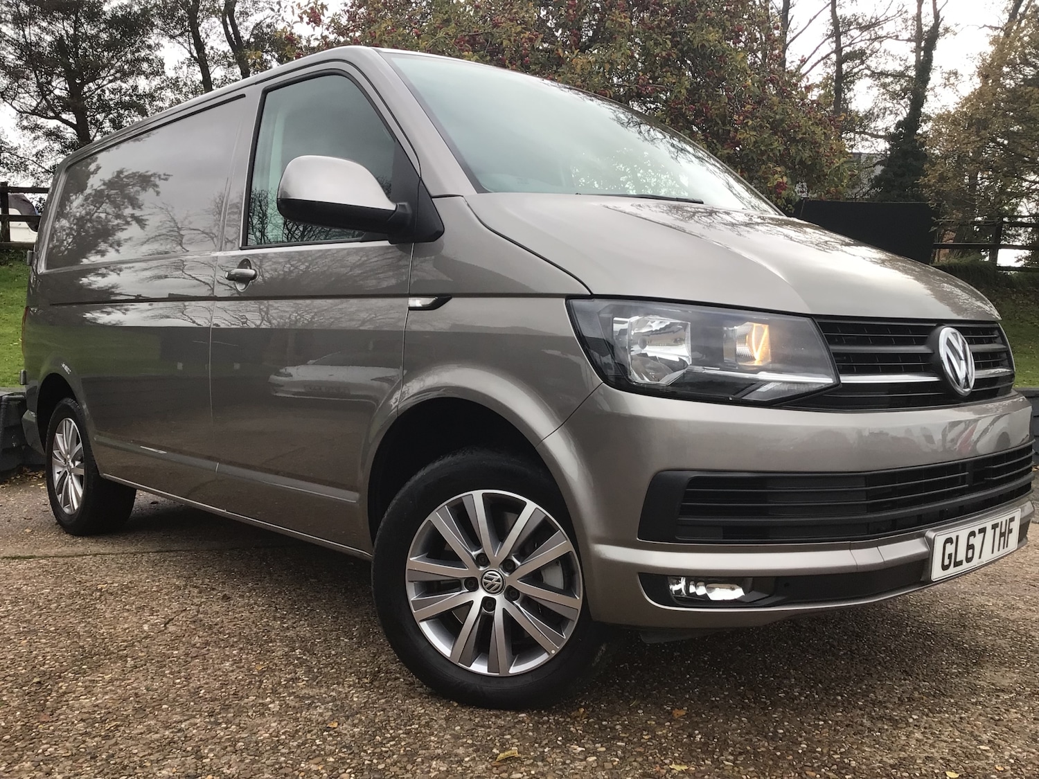 Used Volkswagen Transporter 2017 for sale - 76450404: Photo 1
