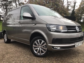 Used Volkswagen Transporter 2017 for sale - 76450404: Photo
