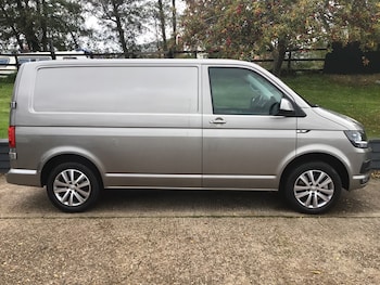 Used Volkswagen Transporter 2017 for sale - 76450404: Photo