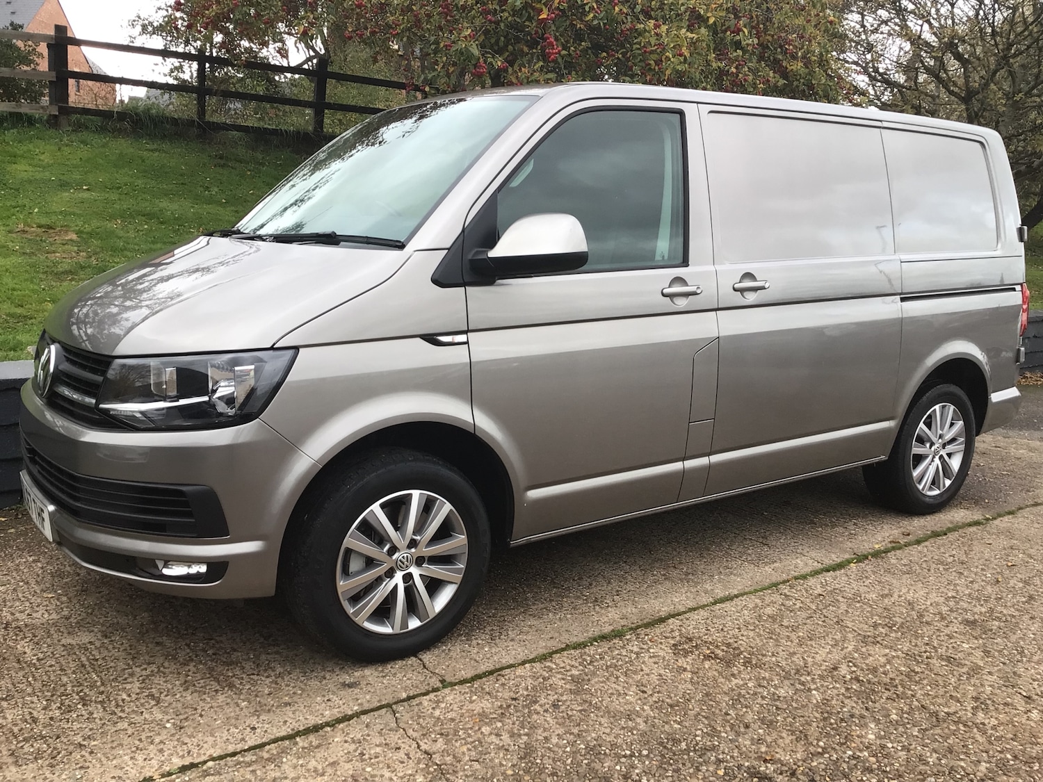Used Volkswagen Transporter 2017 for sale - 76450404: Photo 7