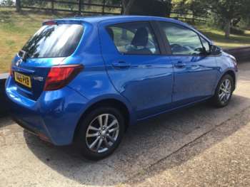 Used Toyota Yaris 2015 for sale - 75077230: Photo