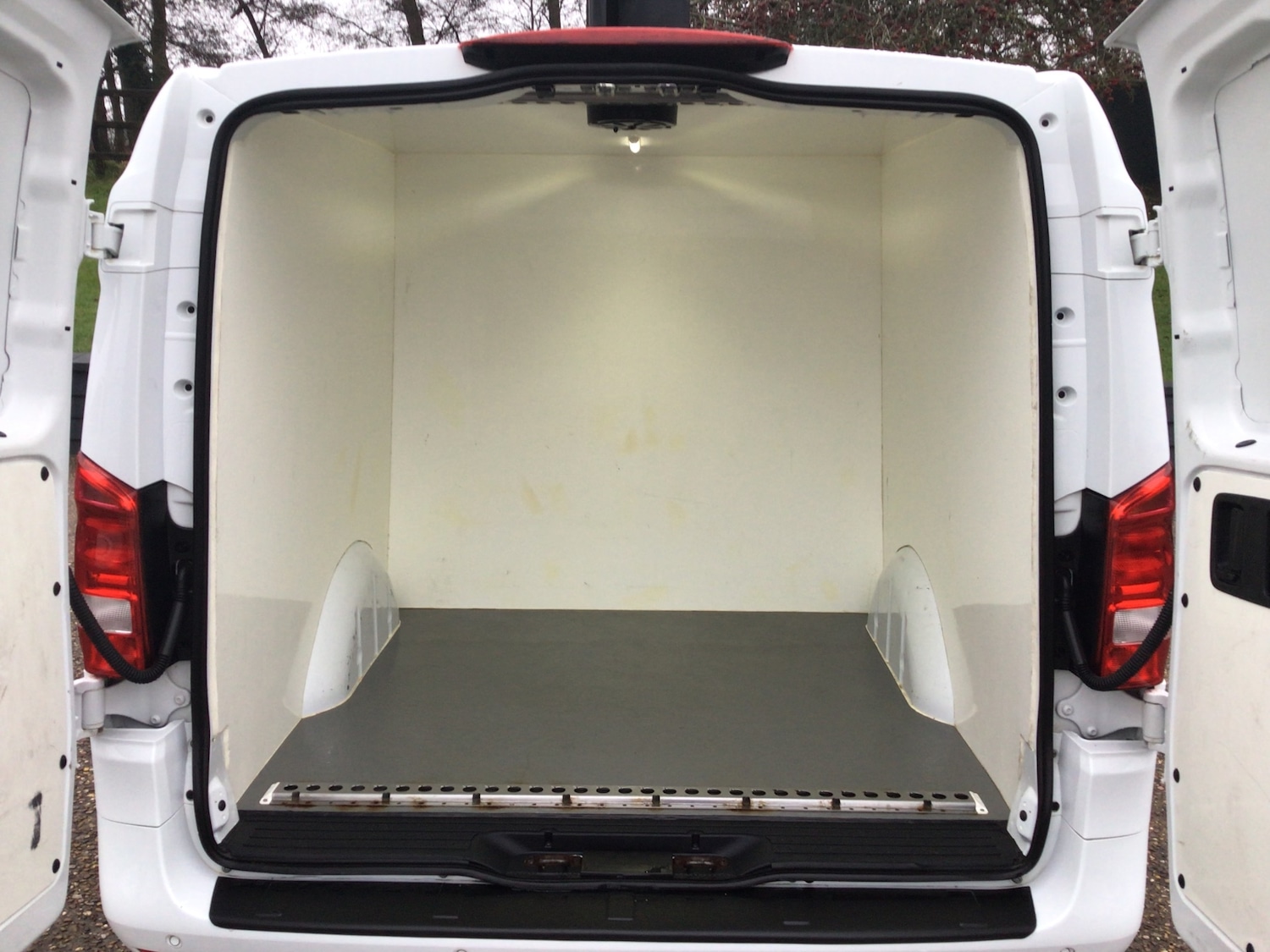 Used Mercedes-Benz Vito 2020 for sale - 77223081: Photo 11