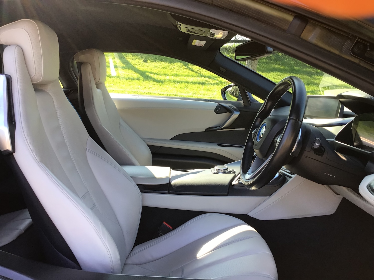 Used BMW i8 2015 for sale - 77965576: Photo 12