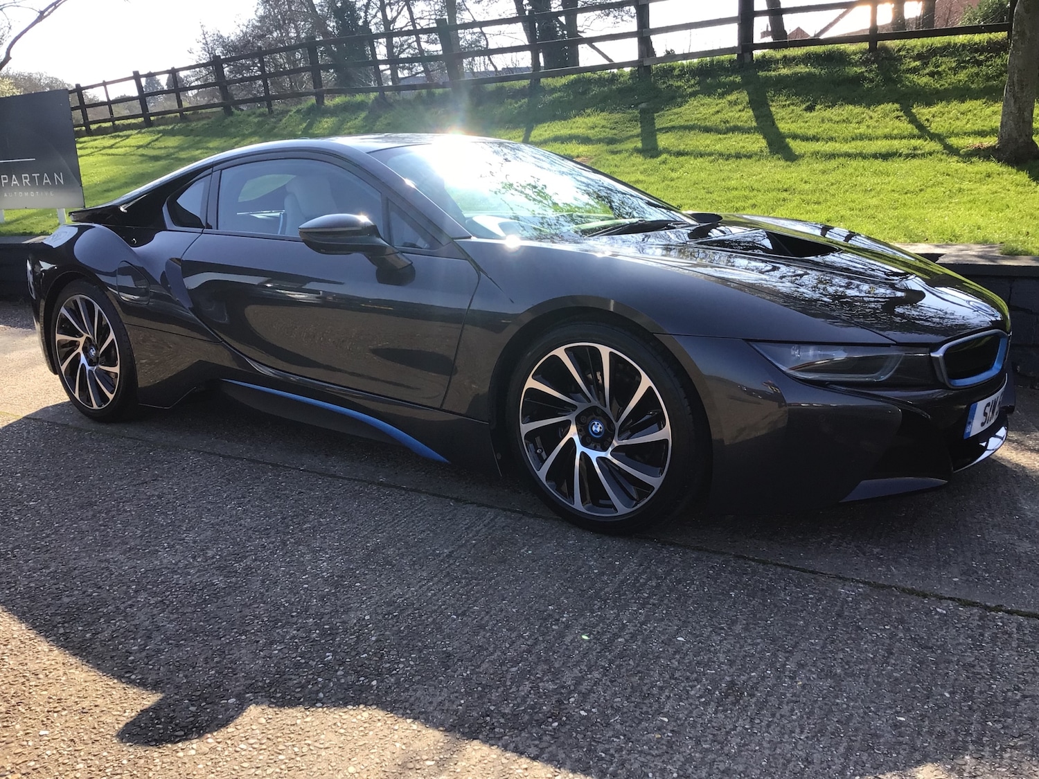 Used BMW i8 2015 for sale - 77965576: Photo 2
