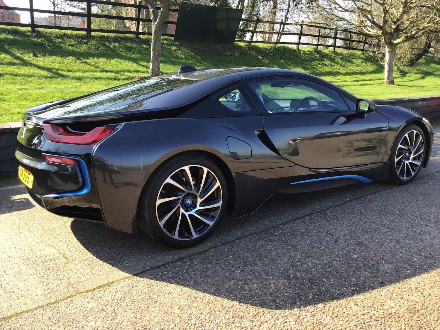 Used BMW i8 2015 for sale - 77965576: Photo 4