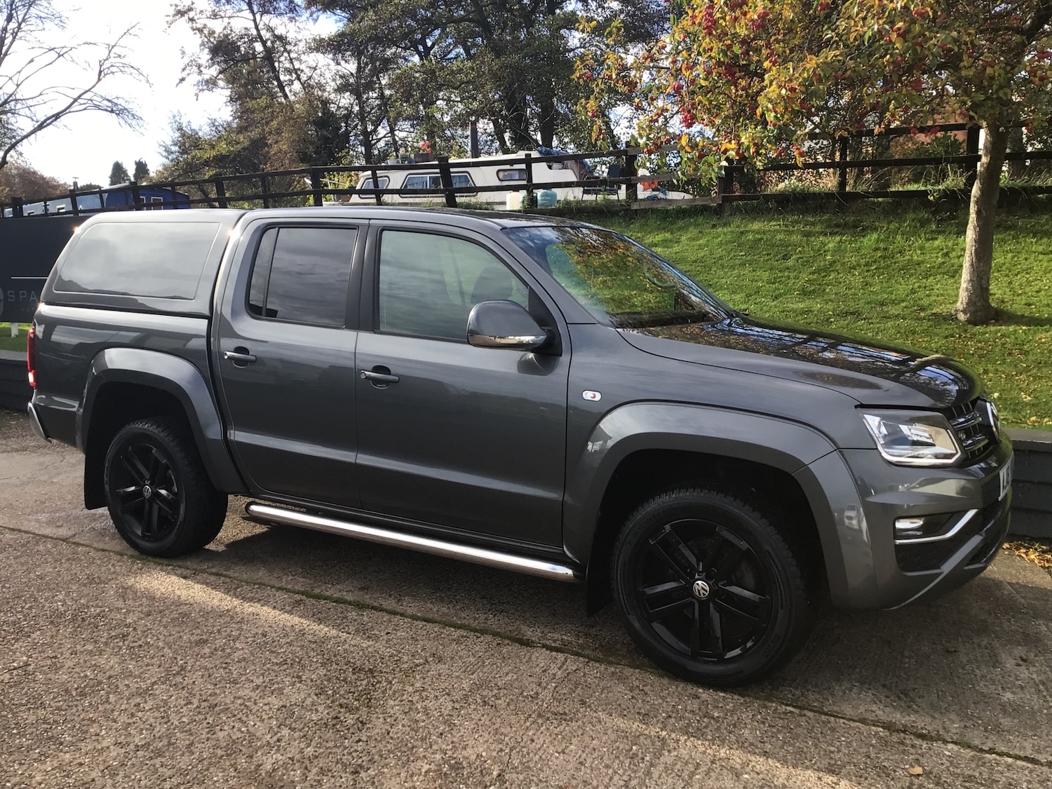 Used Volkswagen Amarok 2018 for sale - 76464516: Photo 2