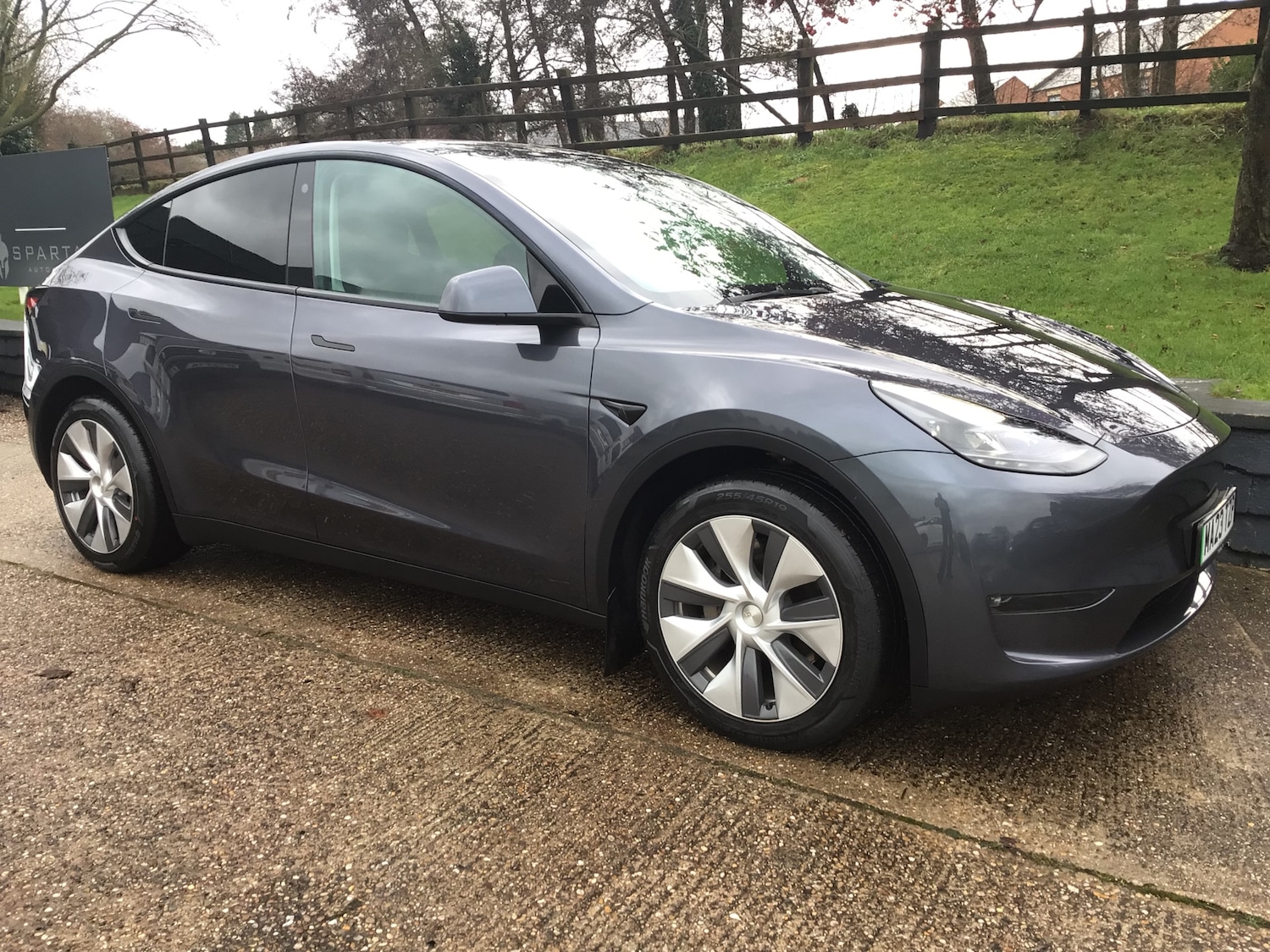 Used Tesla Model Y 2023 for sale - 77148931: Photo 2