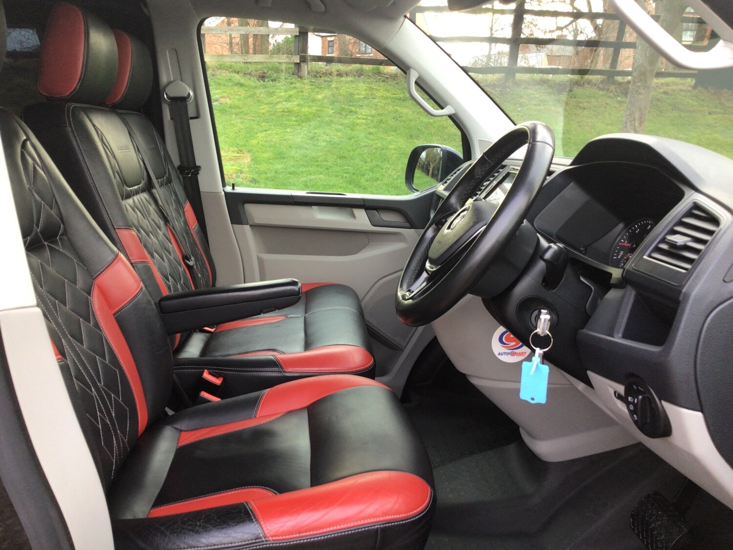 Used Volkswagen Transporter 2018 for sale - 77492886: Photo 12