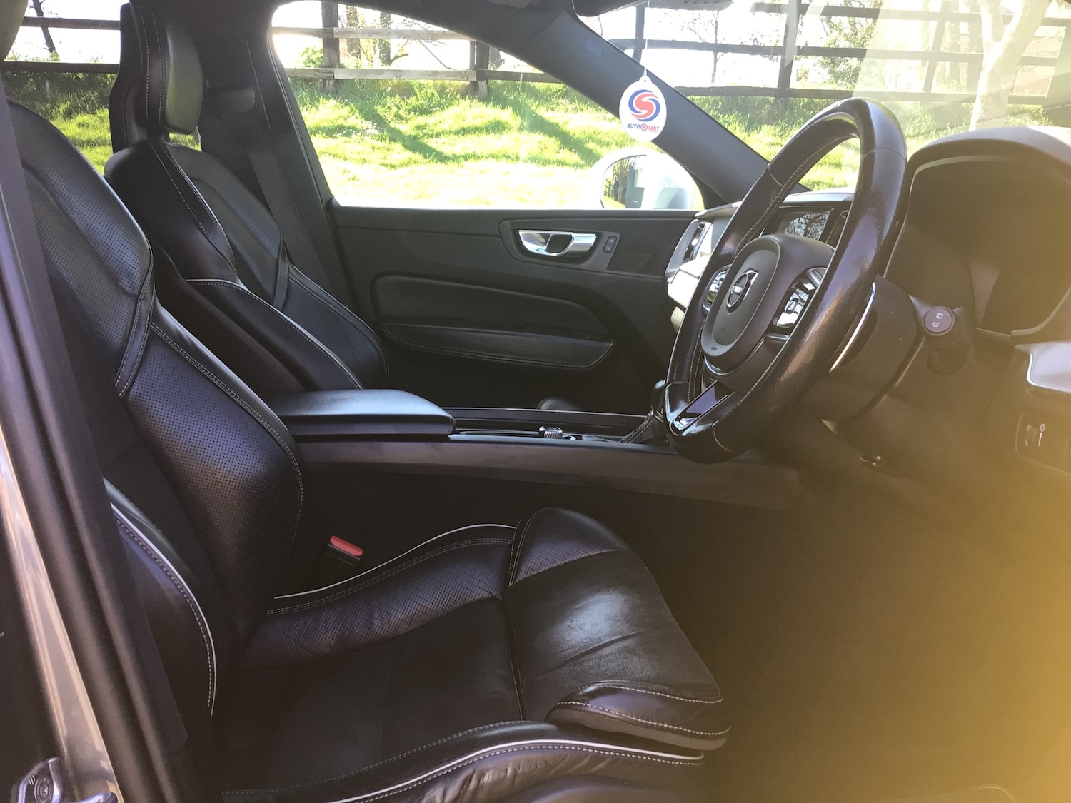 Used Volvo XC60 2017 for sale - 76681920: Photo 16