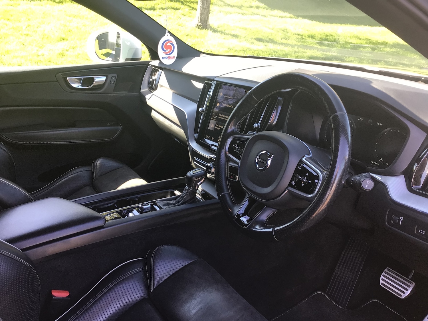 Used Volvo XC60 2017 for sale - 76681920: Photo 17