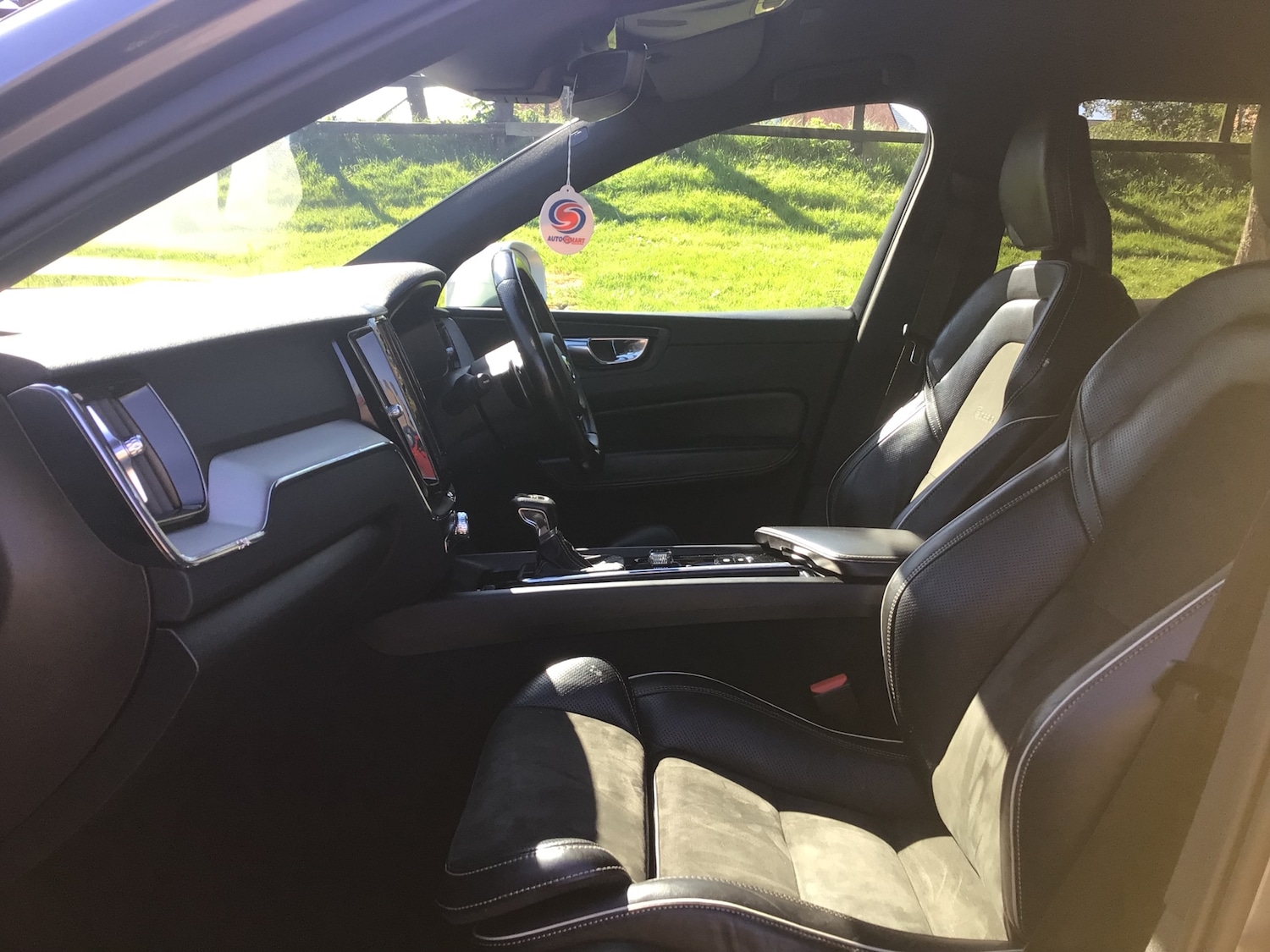 Used Volvo XC60 2017 for sale - 76681920: Photo 19