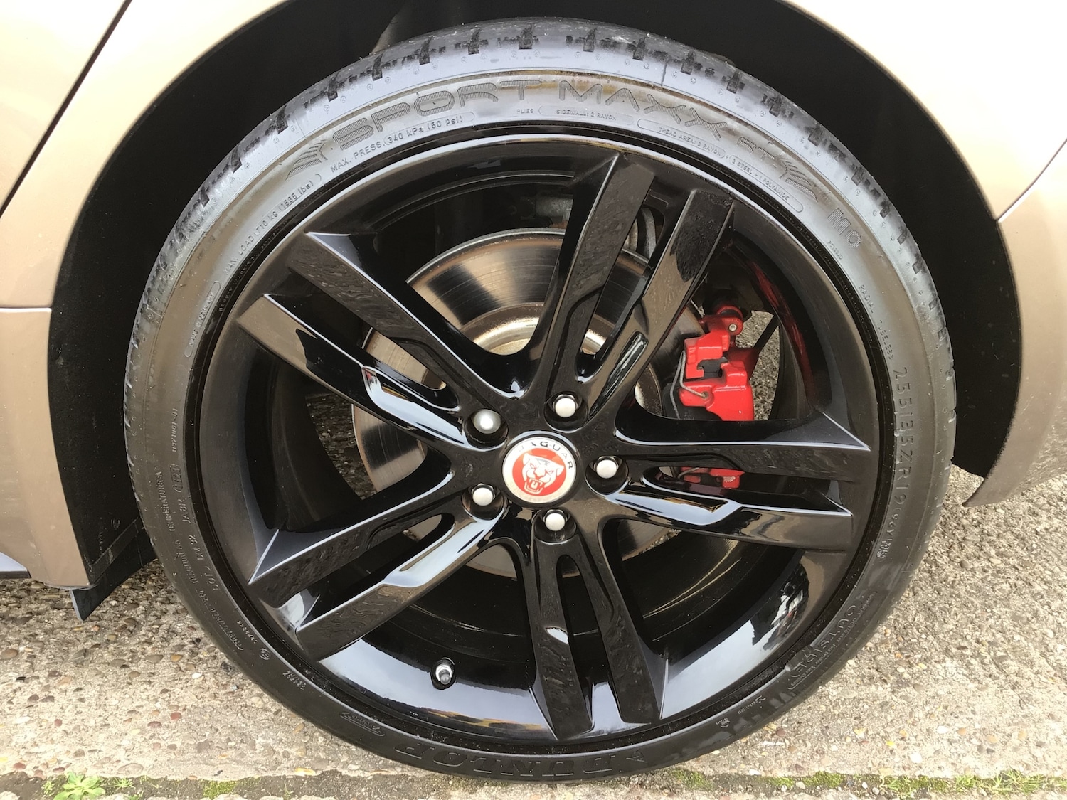 Used Jaguar XE 2017 for sale - 77965307: Photo 14