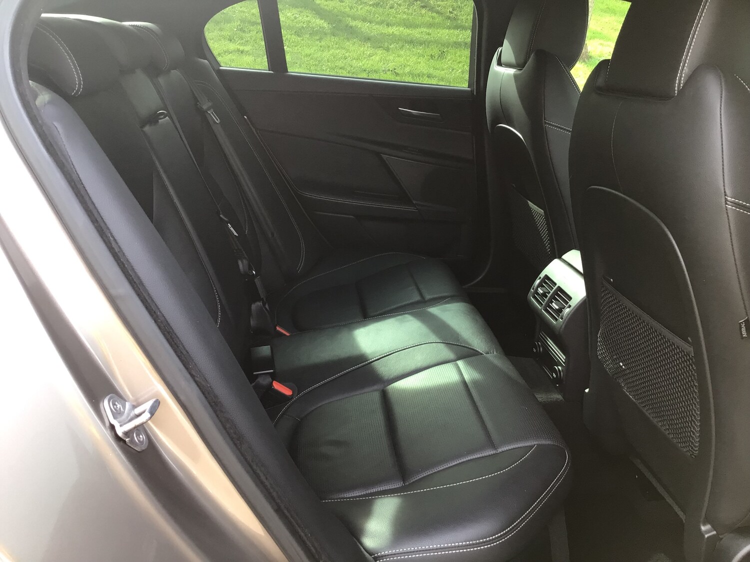 Used Jaguar XE 2017 for sale - 77965307: Photo 17