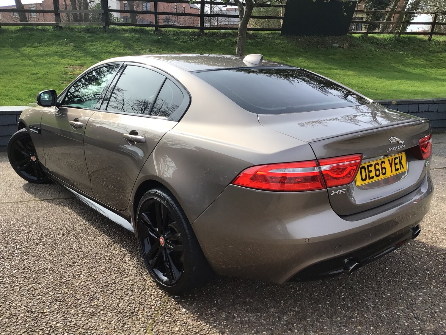 Used Jaguar XE 2017 for sale - 77965307: Photo 9