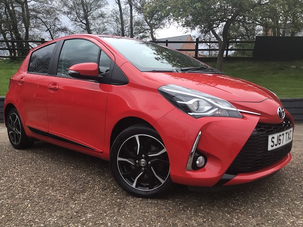 Used Toyota Yaris 2017 for sale - 74365236: Photo 1