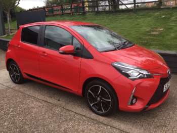 Used Toyota Yaris 2017 for sale - 74365236: Photo