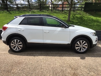 Used Volkswagen T-Roc 2019 for sale - 78497816: Photo