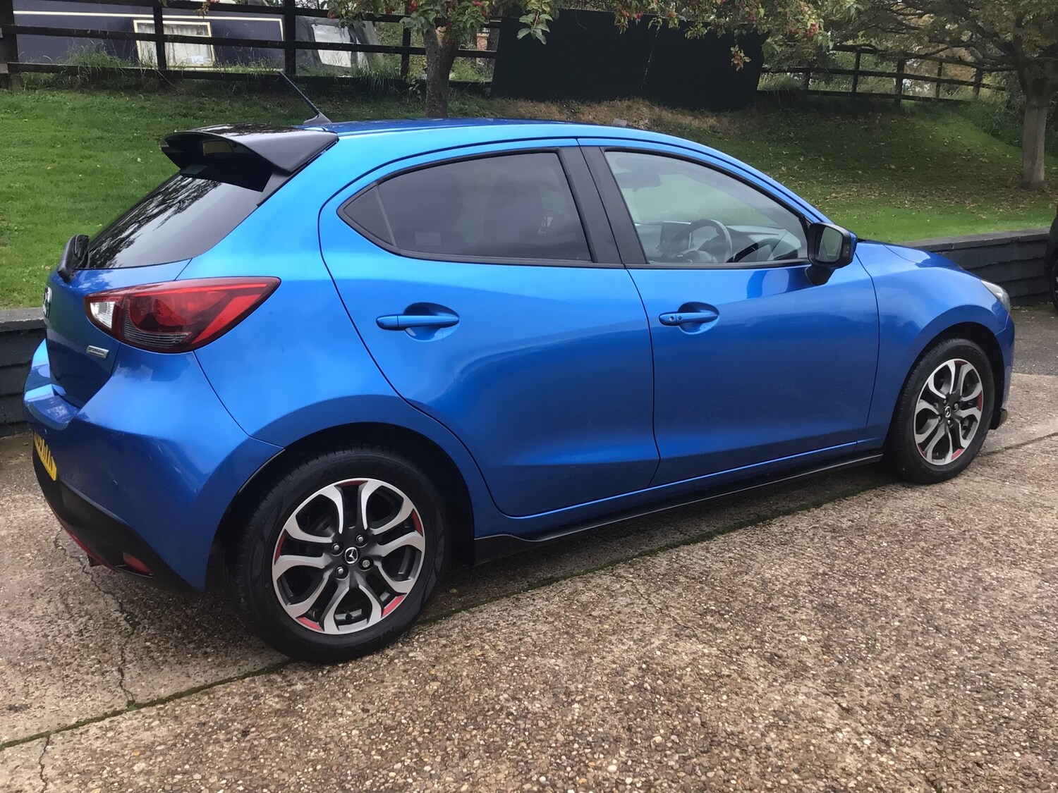 Used Mazda Mazda2 2015 for sale - 76253621: Photo 5