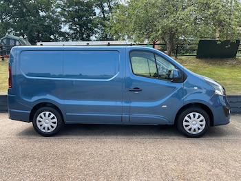Used Vauxhall Vivaro 2017 for sale - 79054449: Photo