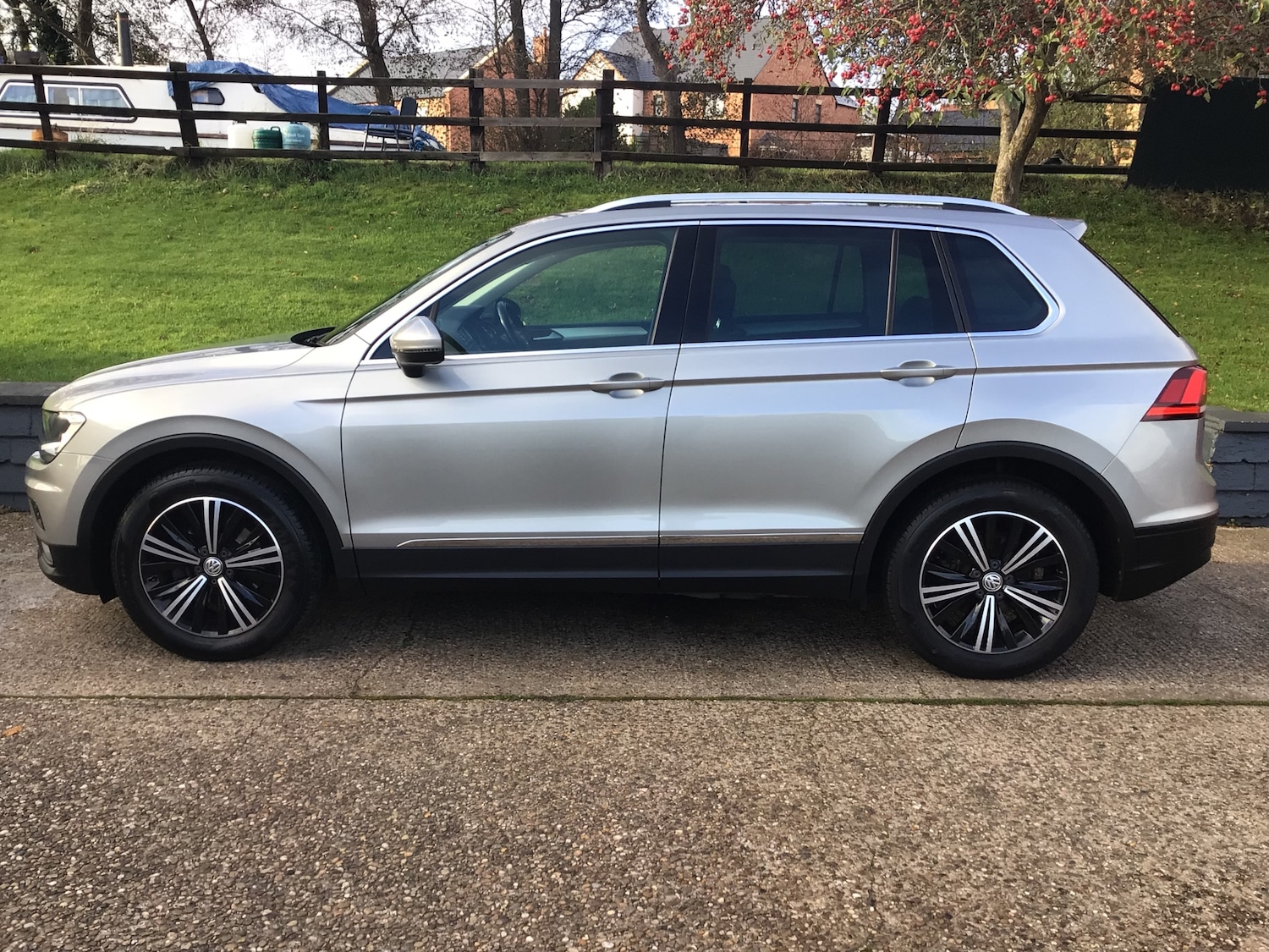 Used Volkswagen Tiguan 2017 for sale - 76637507: Photo 6