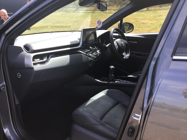 Used Toyota C-HR 2019 for sale - 75077126: Photo 18