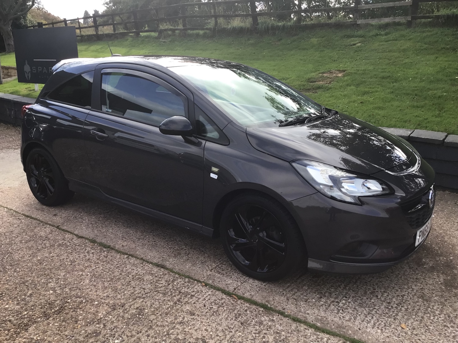 Used Vauxhall Corsa 2017 for sale - 76221653: Photo 2