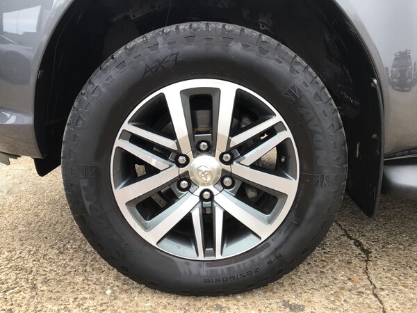 Used Toyota Hilux 2019 for sale - 75472349: Photo 11