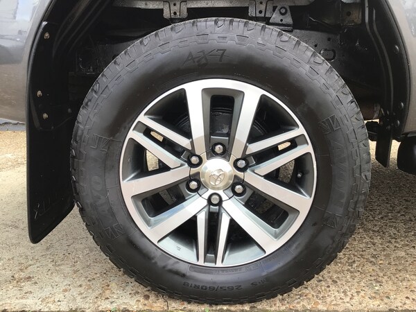 Used Toyota Hilux 2019 for sale - 75472349: Photo 13