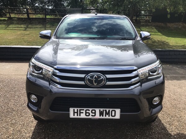 Used Toyota Hilux 2019 for sale - 75472349: Photo 8