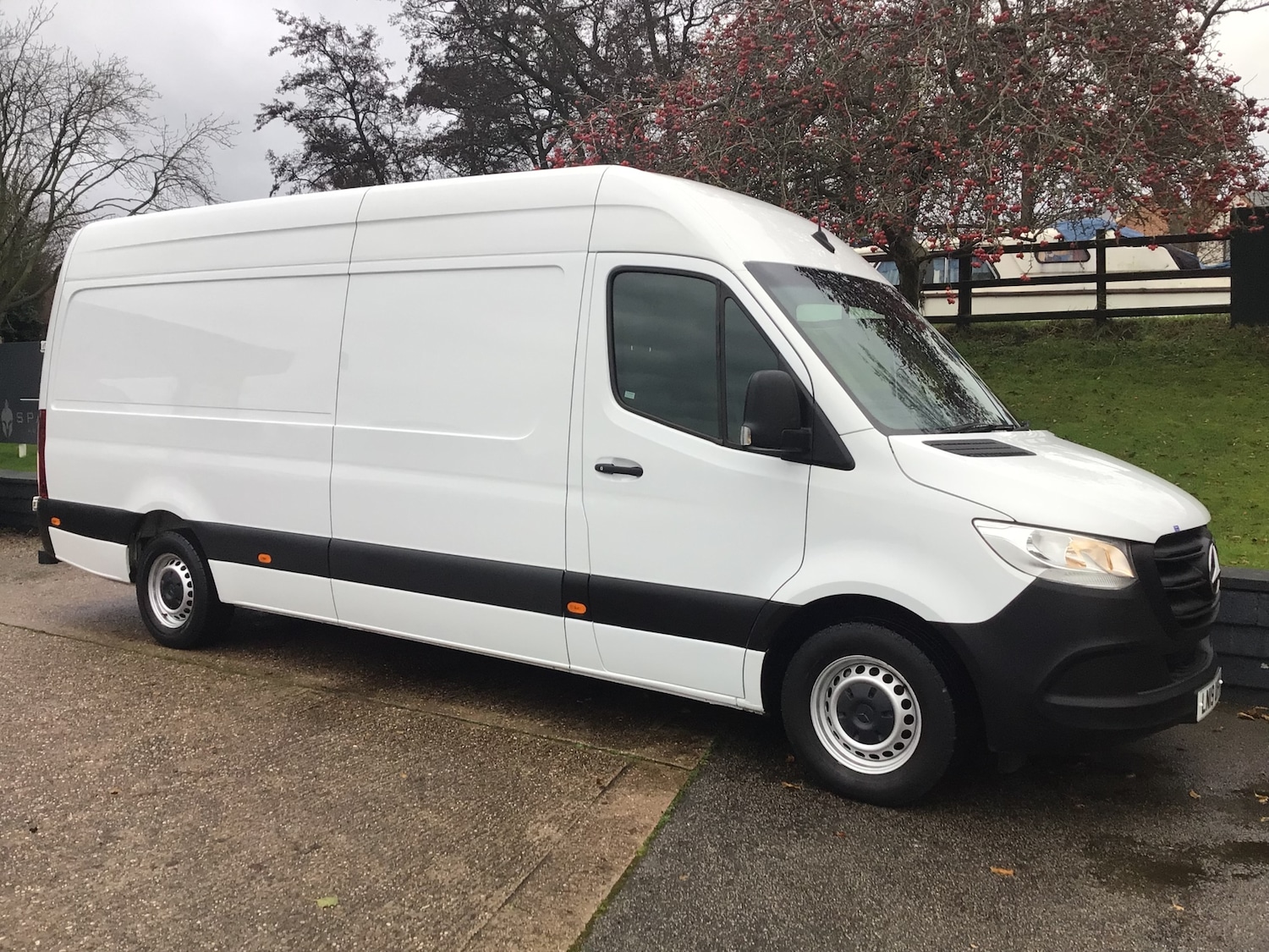Used Mercedes-Benz Sprinter 2019 for sale - 76879390: Photo 2