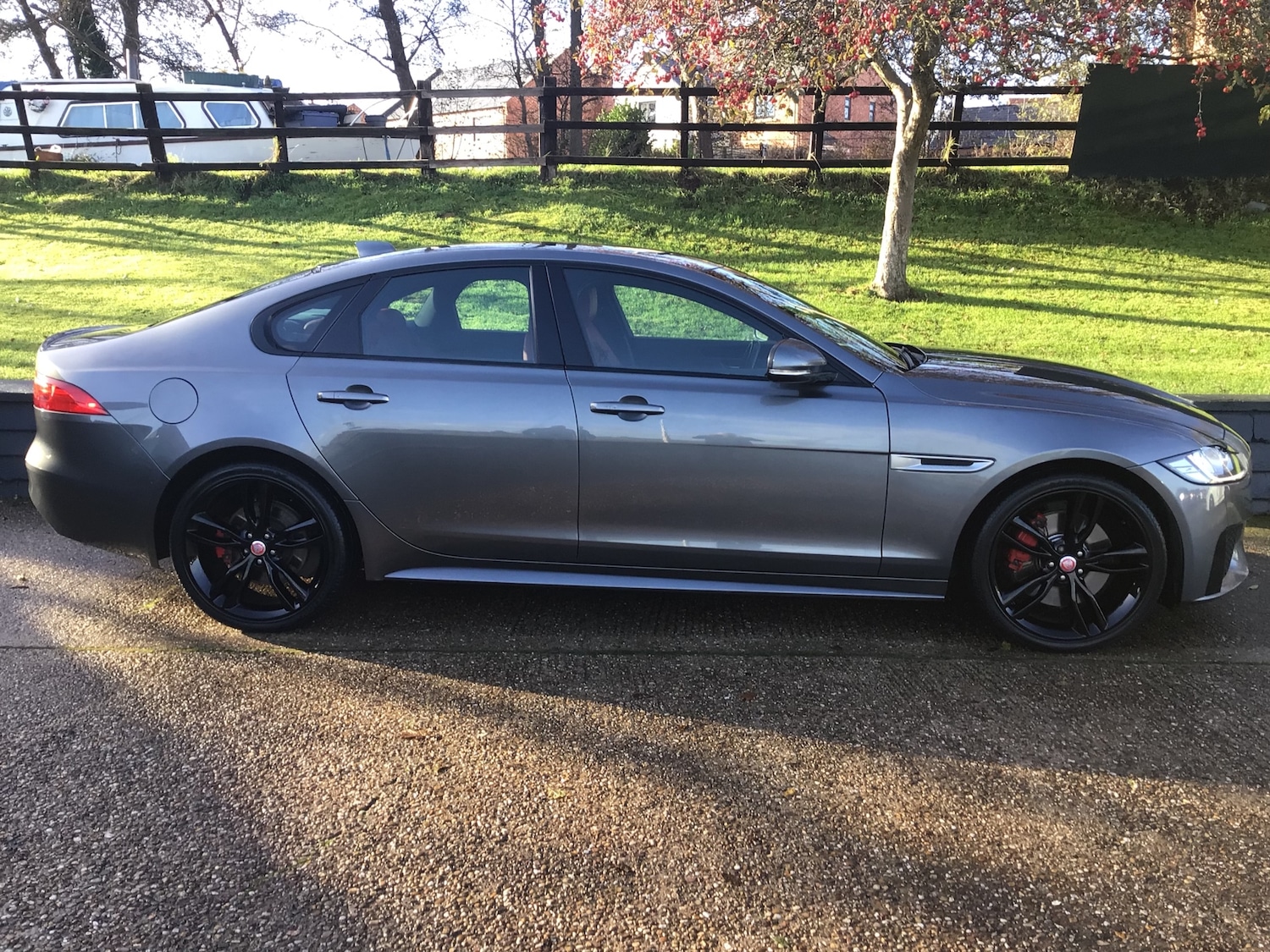 Used Jaguar XF 2016 for sale - 76748922: Photo 3