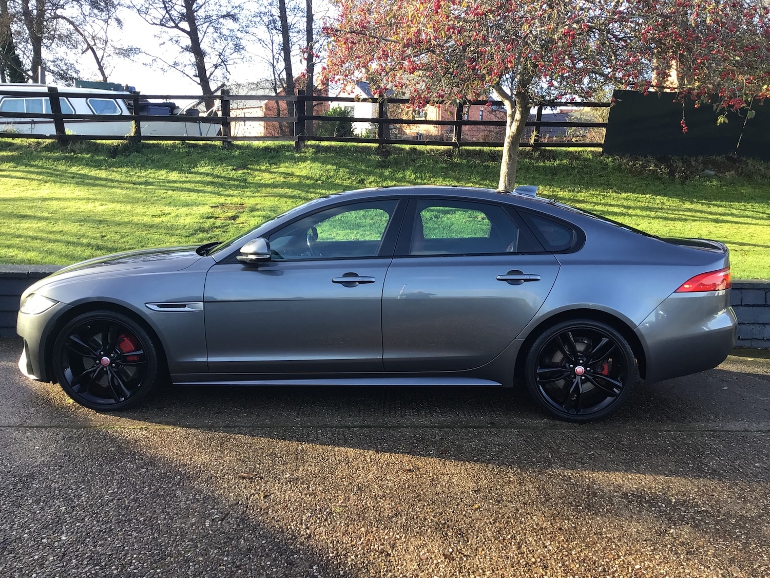 Used Jaguar XF 2016 for sale - 76748922: Photo 6