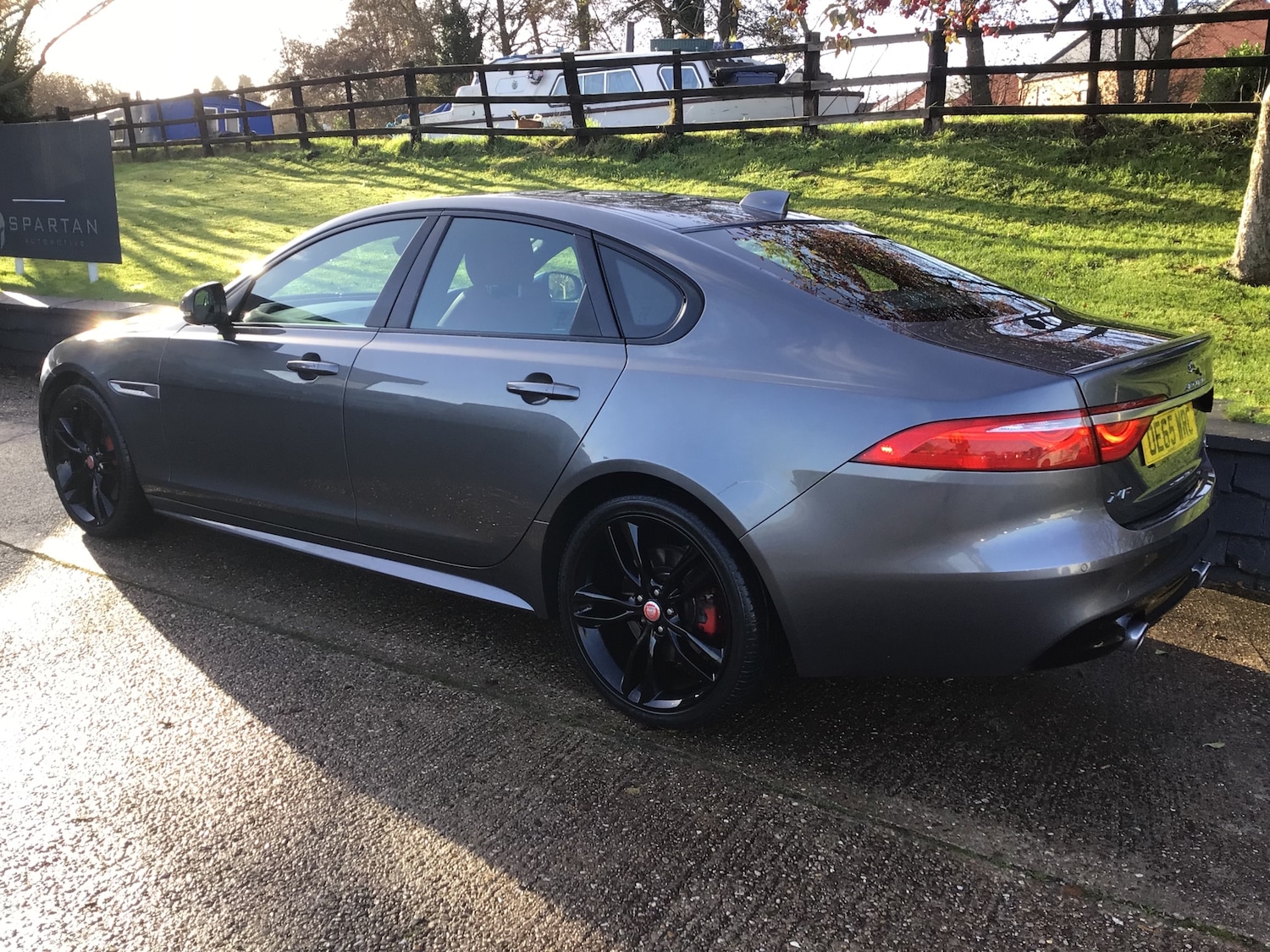 Used Jaguar XF 2016 for sale - 76748922: Photo 7