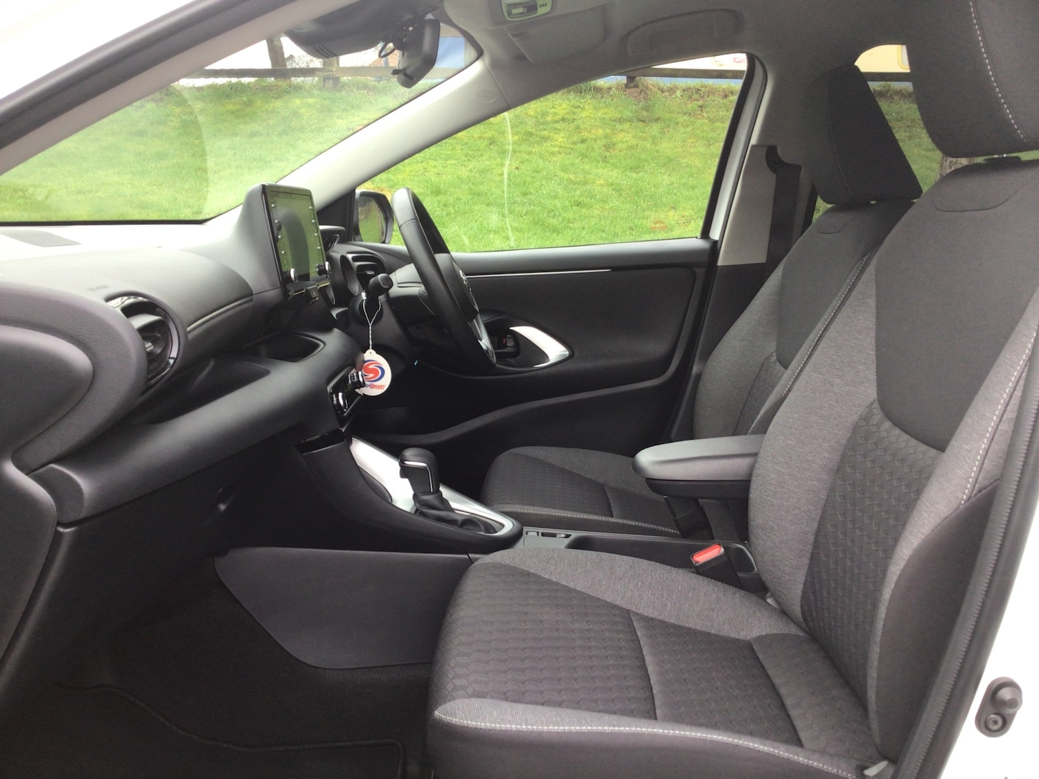 Used Toyota Yaris 2023 for sale - 77687404: Photo 18