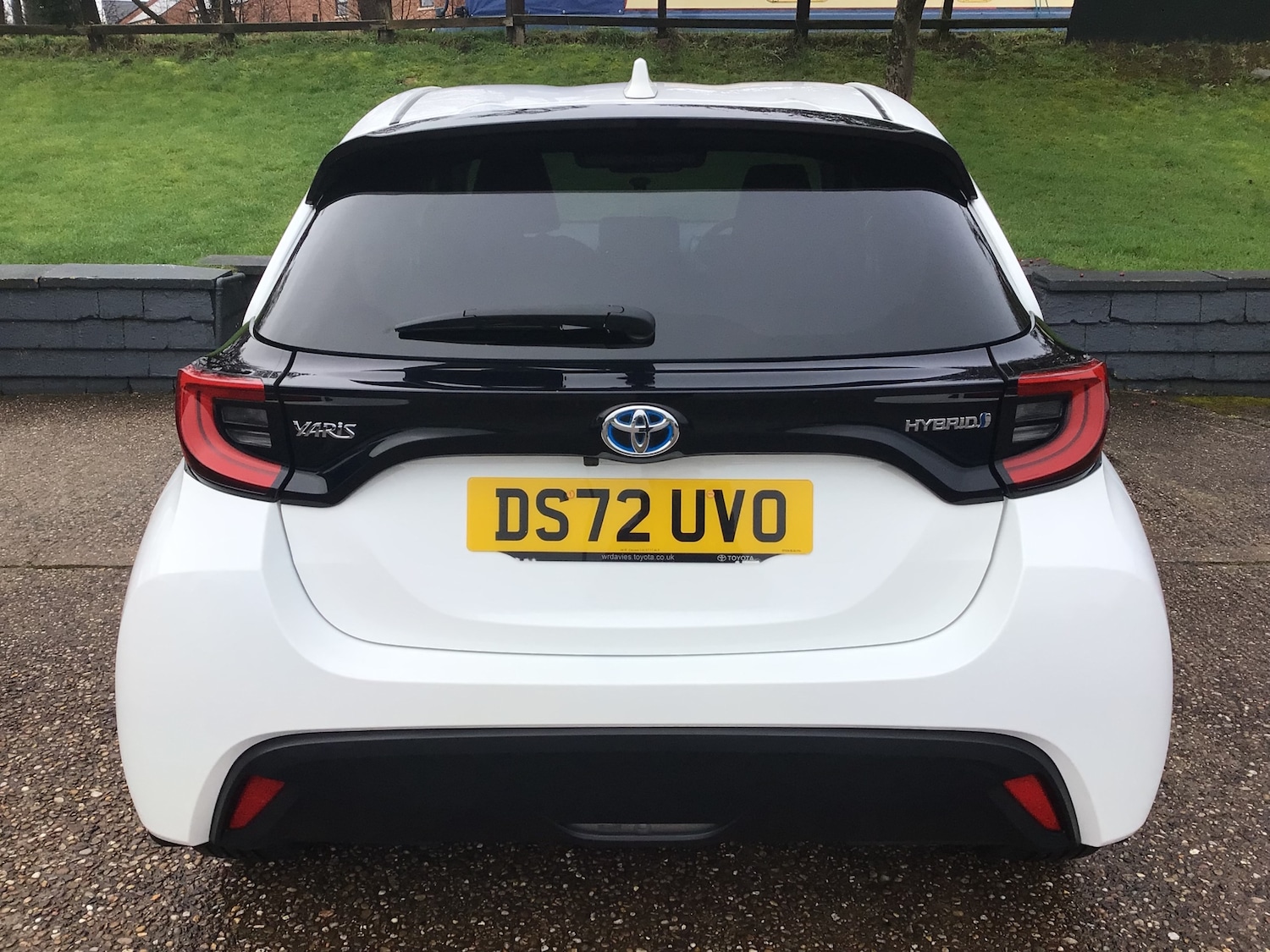 Used Toyota Yaris 2023 for sale - 77687404: Photo 9