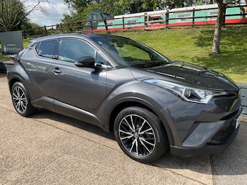 Used Toyota C-HR 2018 for sale - 78915057: Photo