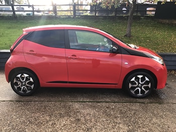 Used Toyota AYGO 2020 for sale - 76507379: Photo