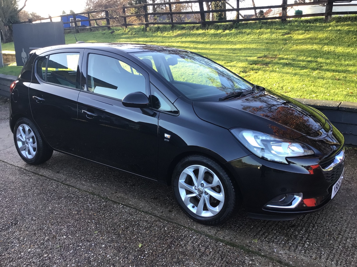 Used Vauxhall Corsa 2017 for sale - 76776815: Photo 2