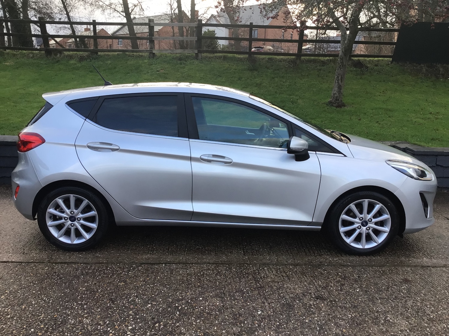 Used Ford Fiesta 2017 for sale - 77170755: Photo 3
