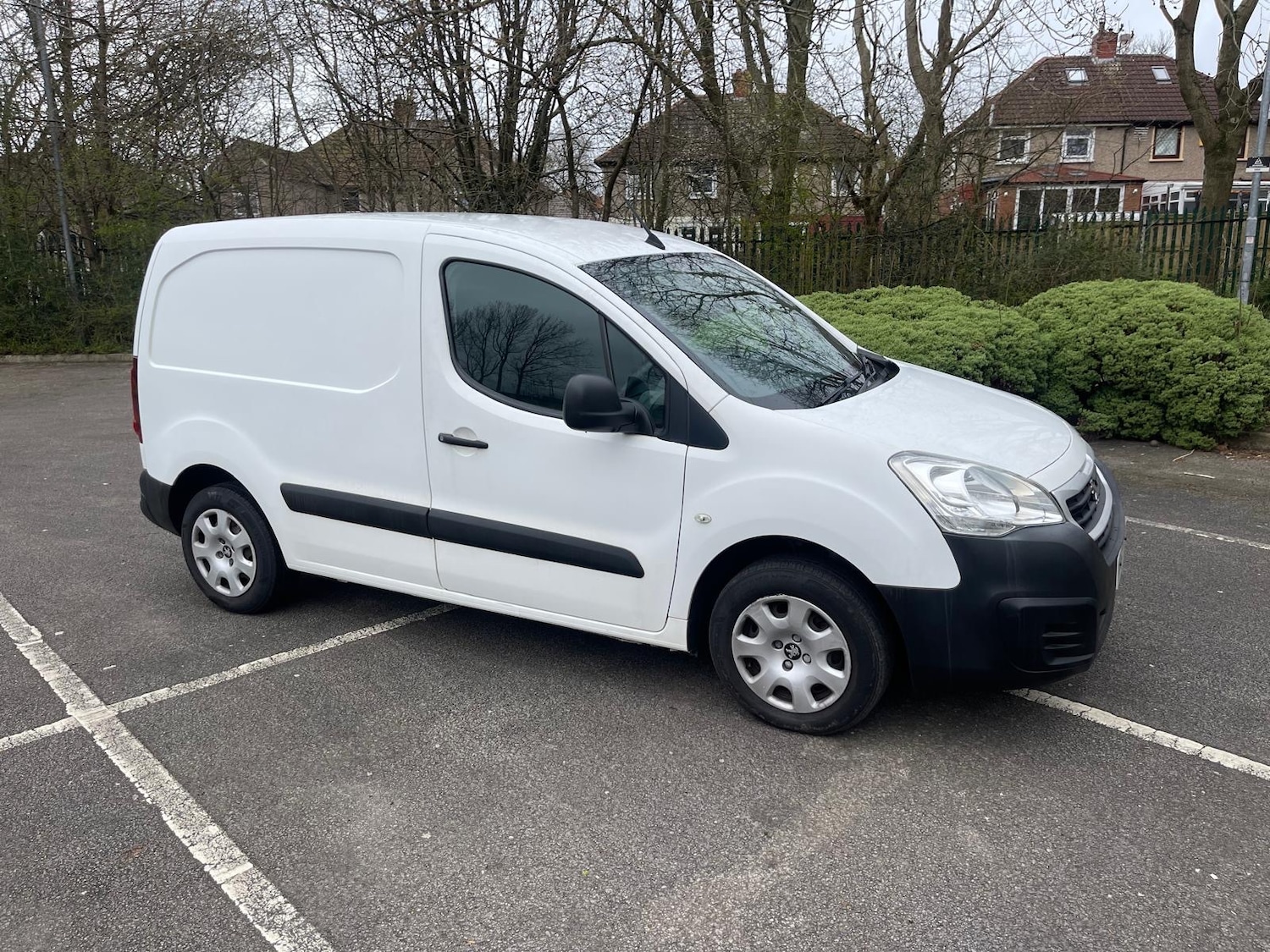 Used Peugeot Partner 2018 for sale - 78018623: Photo 2