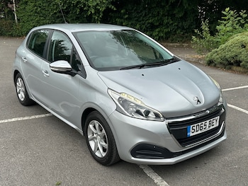 Used Peugeot 208 2015 for sale - 79021655: Photo