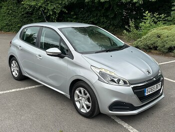Used Peugeot 208 2015 for sale - 79021655: Photo