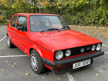 Volkswagen - Golf