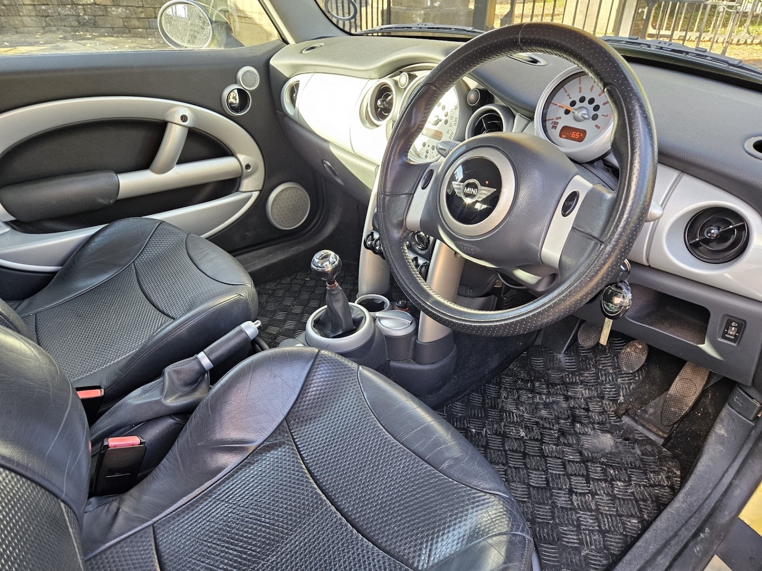 Used MINI Hatch 2003 for sale - 76958249: Photo 10