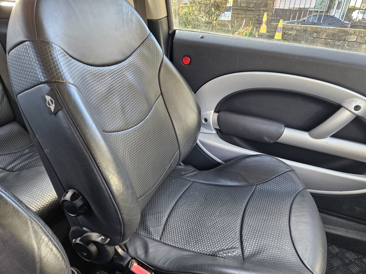 Used MINI Hatch 2003 for sale - 76958249: Photo 15