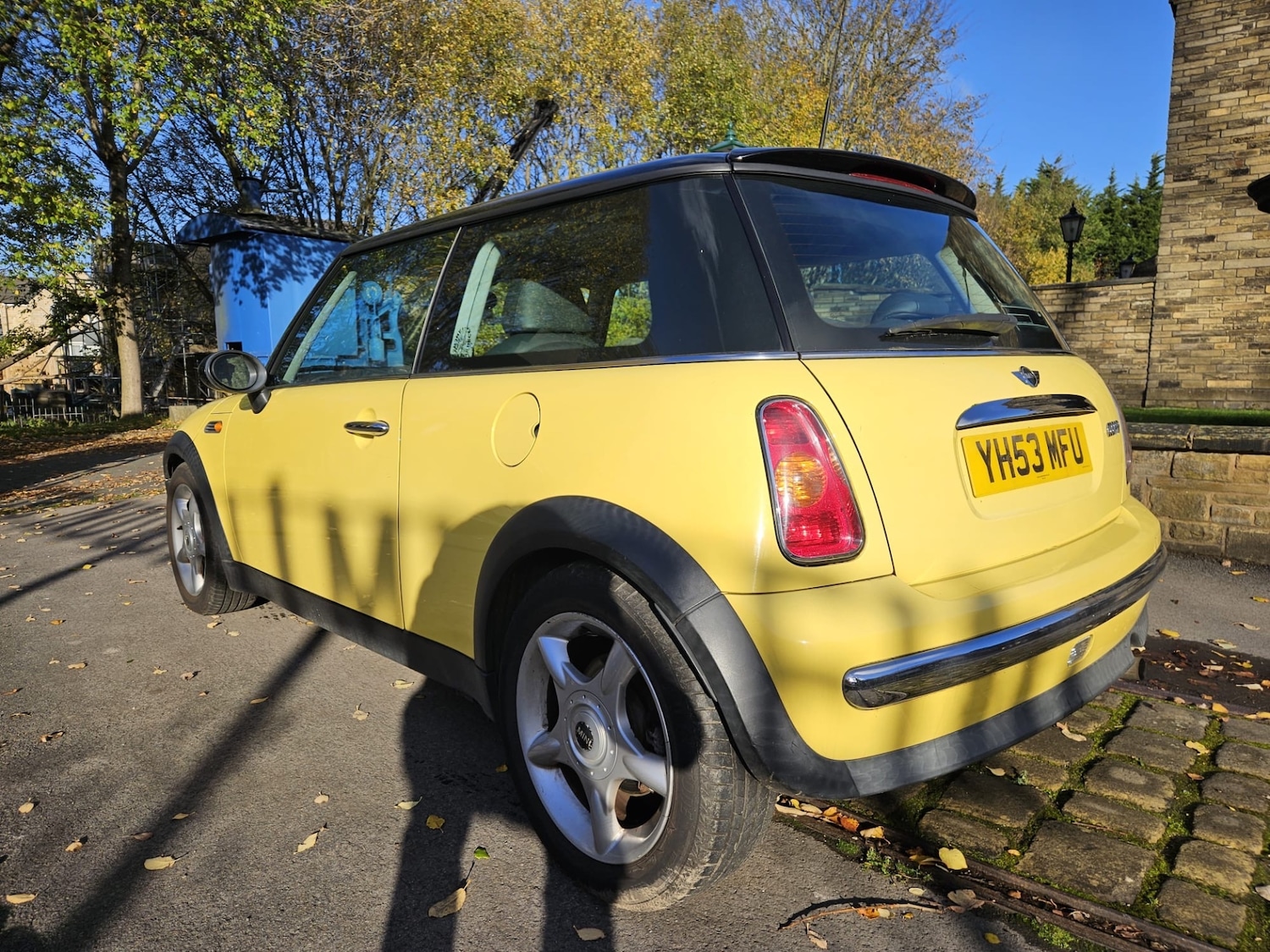Used MINI Hatch 2003 for sale - 76958249: Photo 2