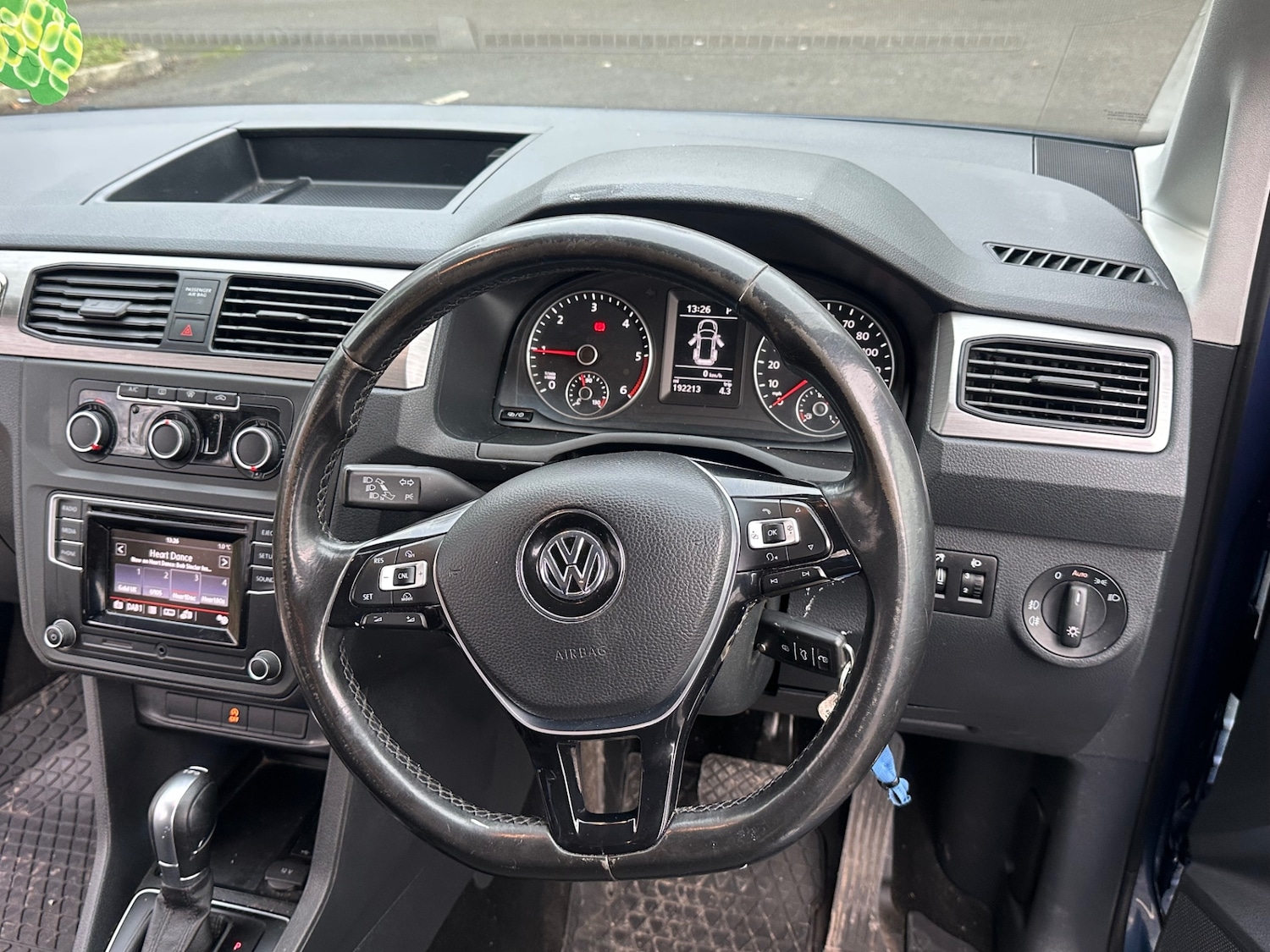 Used Volkswagen Caddy Maxi Life 2018 for sale - 77136926: Photo 14