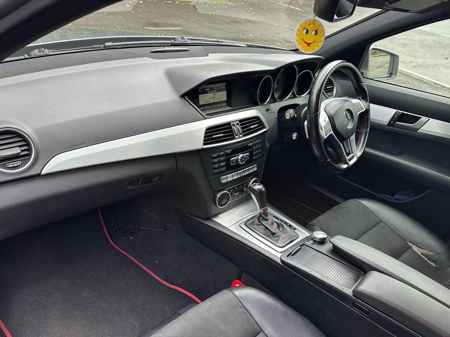 Used Mercedes-Benz C Class 2012 for sale - 76352858: Photo 13